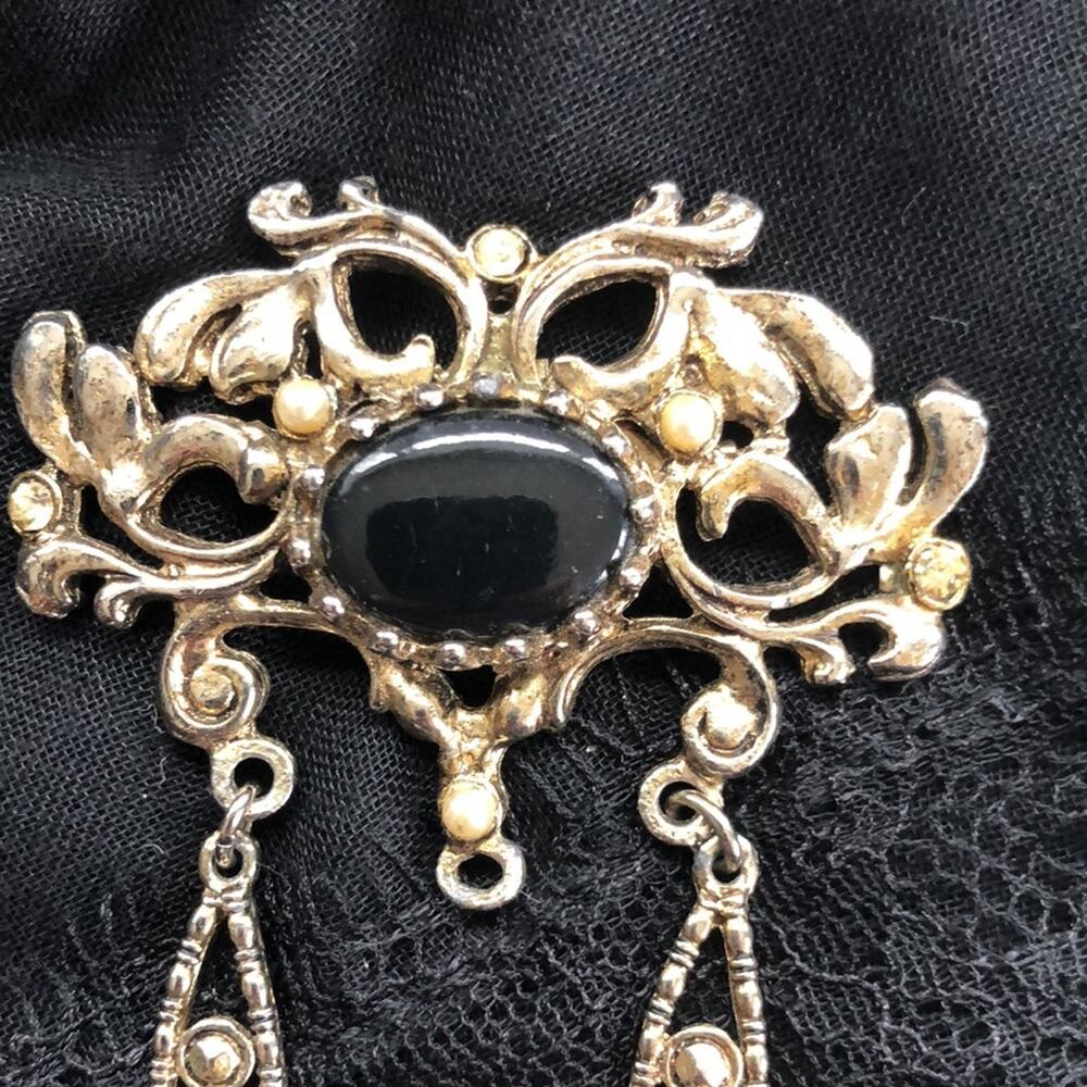 Vintage 1980 Art Deco Style Brooch Pin Collar Lapel Gold Tone